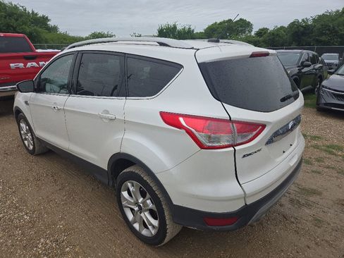Used 2016 Ford Escape Titanium w/ Equipment Group 301A AWD/4WD image 2