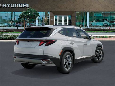 New 2026 Hyundai Tucson SEL image 4