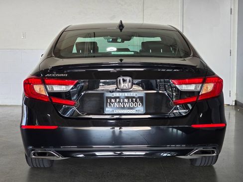 Used 2018 Honda Accord Sport image 5