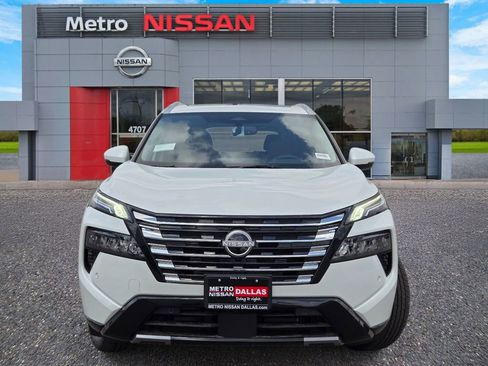 New 2026 Nissan Rogue Platinum AWD/4WD image 2