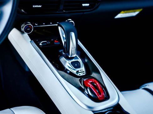 New 2026 Lotus Emira SE image 7