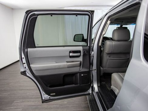 Used 2014 Toyota Sequoia Limited image 22