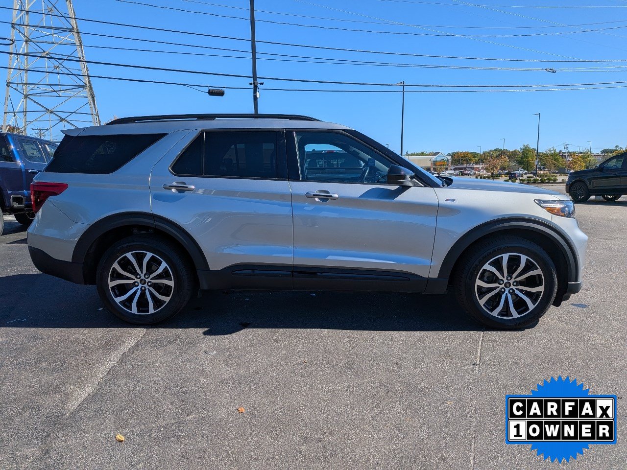 Certified 2024 Ford Explorer ST-Line w/ Class IV Trailer Tow Package AWD/4WD image 3