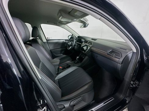 Used 2024 Volkswagen Tiguan Wolfsburg Edition image 30