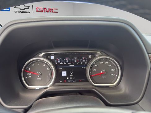 Used 2021 Chevrolet Tahoe High Country w/ Premium Package image 13