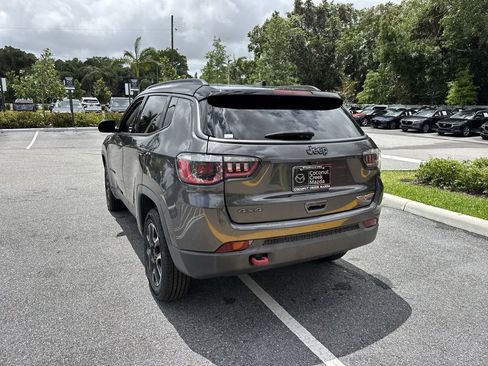 Used 2020 Jeep Compass Trailhawk AWD/4WD image 13