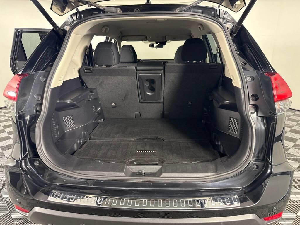 Used 2020 Nissan Rogue SV w/ Premium Package AWD/4WD image 28