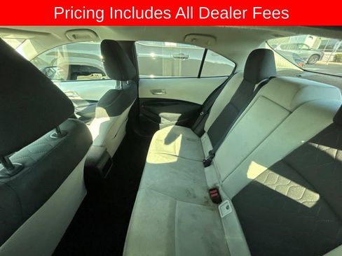 Used 2020 Toyota Corolla LE FWD image 8