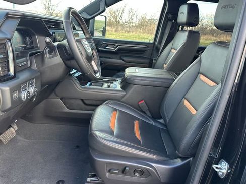 Used 2024 GMC Sierra 2500 AT4 w/ AT4 Premium Plus Package image 15