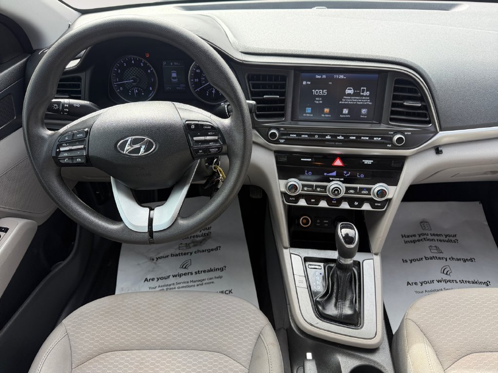 Used 2020 Hyundai Elantra SEL FWD image 10