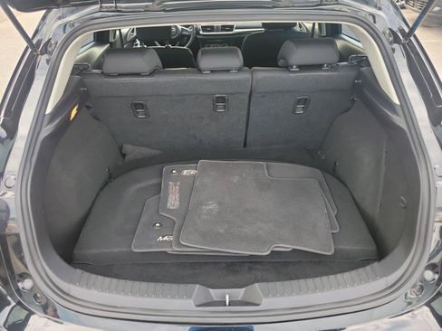 Used 2018 MAZDA MAZDA3 Sport FWD image 8