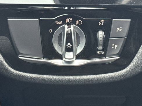 Used 2022 BMW M550i xDrive M550i xDrive w/ Executive Package image 21