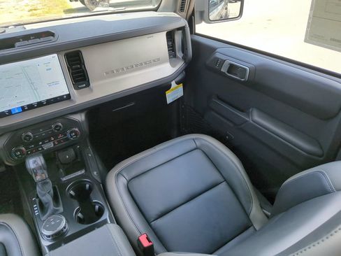 New 2026 Ford Bronco Outer Banks AWD/4WD image 15