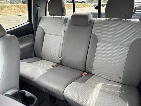 Used 2015 Toyota Tacoma 4x4 Double Cab w/ SR5 Package image 28