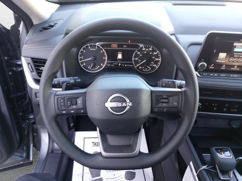 Used 2026 Nissan Rogue S image 10