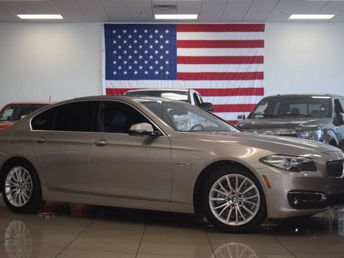 Used 2014 BMW 528i Sedan RWD image 2
