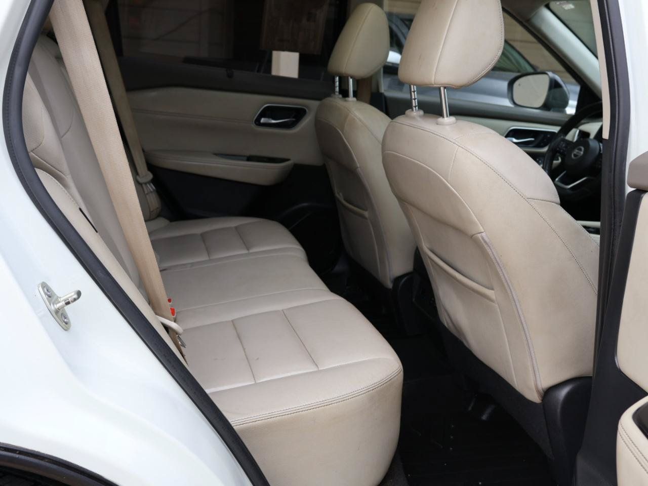 Used 2021 Nissan Rogue SL AWD/4WD image 16