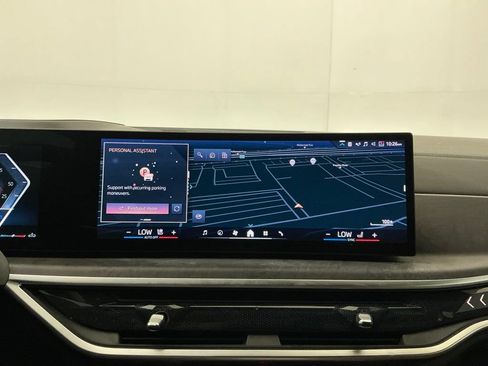 Certified 2024 BMW X5 xDrive40i w/ Premium Package AWD/4WD image 11