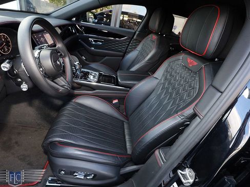Used 2022 Bentley Flying Spur V8 image 9