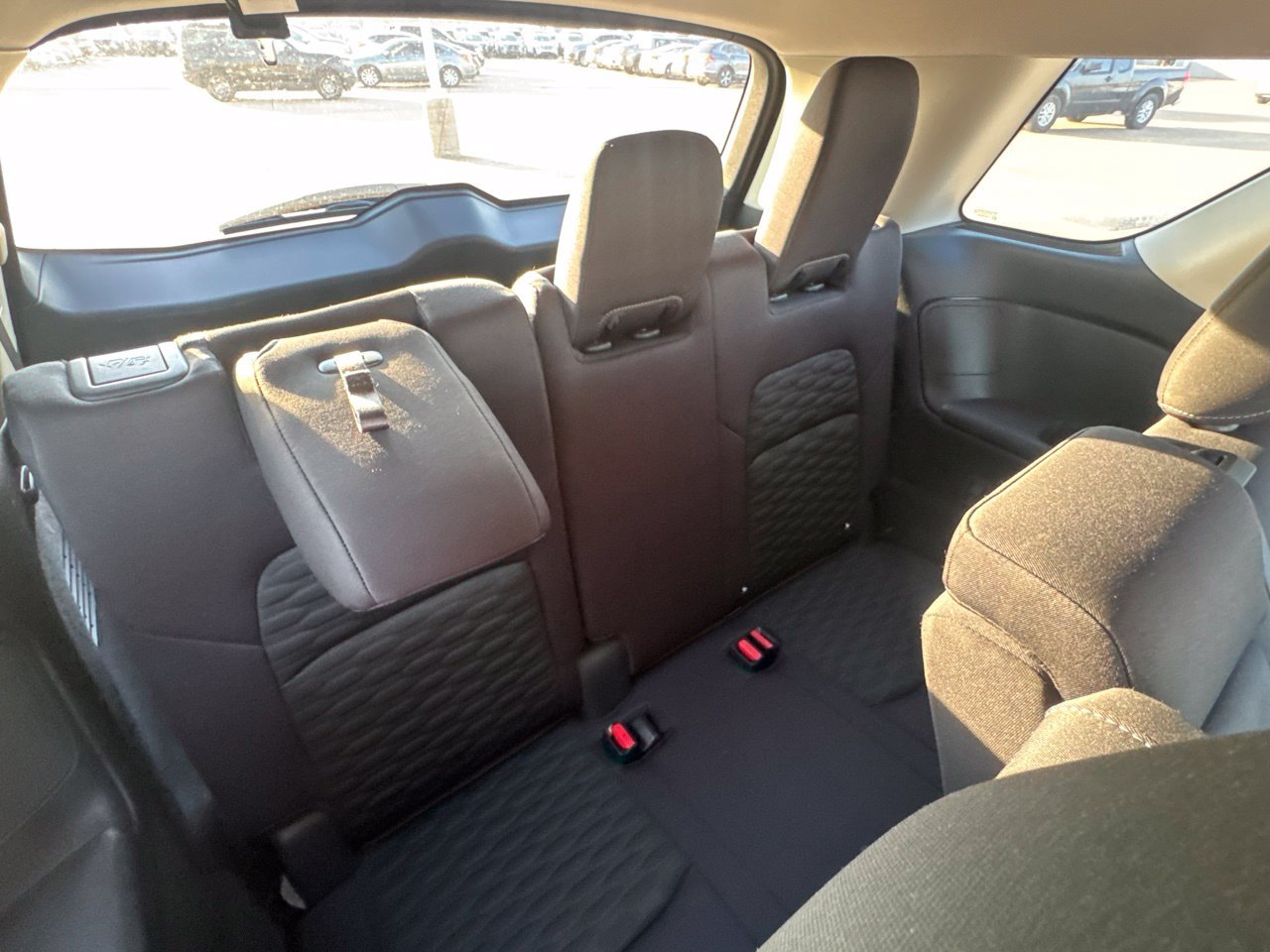 Certified 2024 Nissan Pathfinder SV FWD image 38