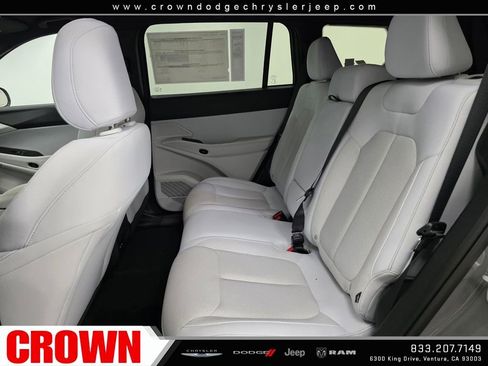 New 2026 Jeep Cherokee Laredo AWD/4WD image 13