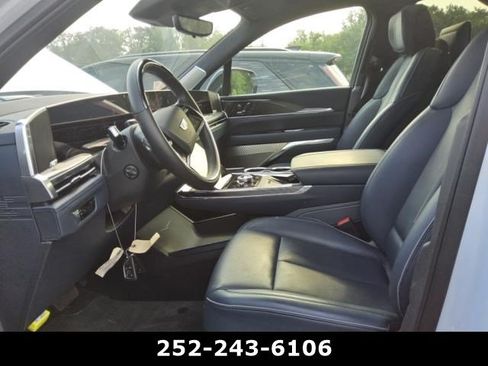Used 2026 Cadillac Escalade IQ Sport 2 AWD/4WD image 11