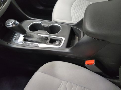 Used 2018 Chevrolet Equinox LT image 26