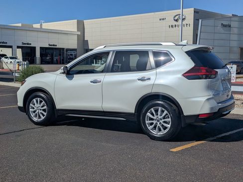 Used 2019 Nissan Rogue SV FWD image 4