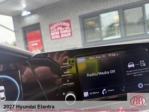 Used 2022 Hyundai Elantra SEL w/ Convenience Package FWD image 21