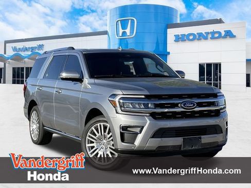 Used 2024 Ford Expedition Limited image 1
