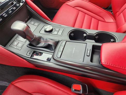 Used 2022 Lexus IS 350 F Sport image 20