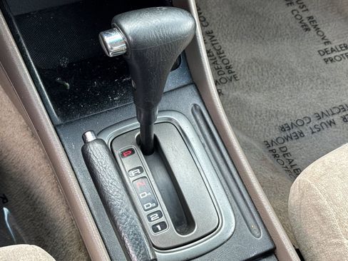 Used 2001 Honda Accord LX image 17