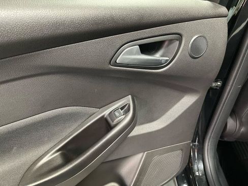 Used 2013 Ford Focus ST FWD image 34