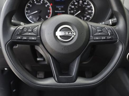Used 2024 Nissan Sentra S image 7