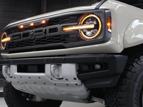 Used 2025 Ford Bronco Raptor w/ Interior Carbon Fiber Pack AWD/4WD image 5