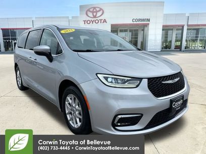 Used 2023 Chrysler Pacifica Touring-L