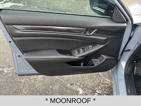 Used 2022 Honda Accord Sport image 10