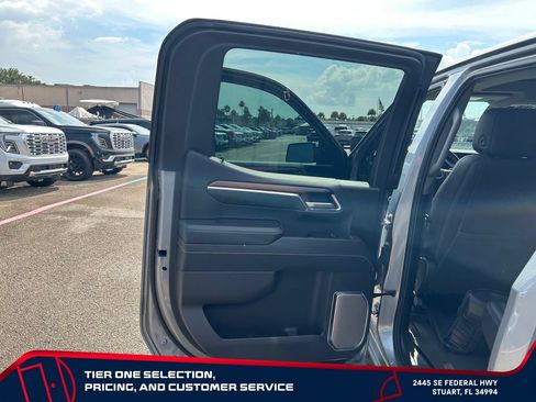 Used 2024 GMC Sierra 1500 Denali AWD/4WD image 32