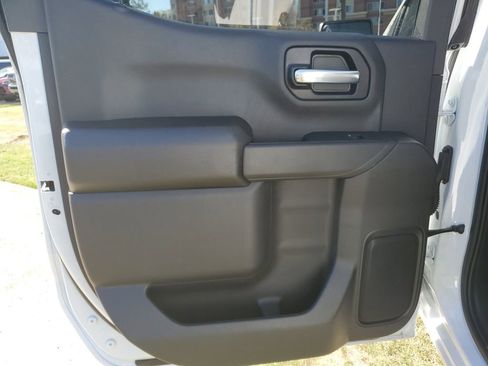 New 2026 Chevrolet Silverado 1500 Custom Trail Boss w/ LPO, Dark Essentials Package image 15