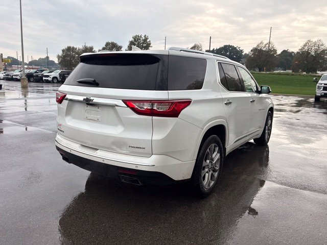 Used 2019 Chevrolet Traverse Premier w/ Driver Confidence II Package FWD image 9