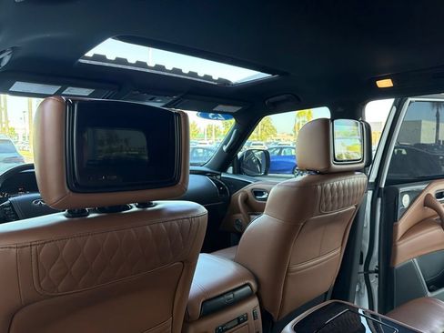 Used 2023 INFINITI QX80 Sensory w/ Cargo Package AWD/4WD image 17