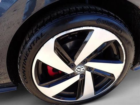 Used 2018 Volkswagen GTI Autobahn image 6