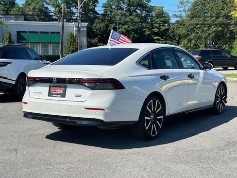 Used 2023 Honda Accord Touring image 5