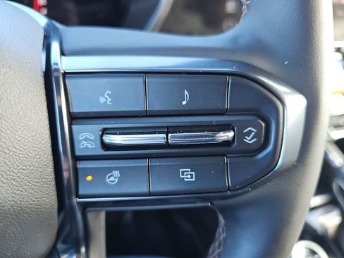 Certified 2023 GMC Canyon AT4 w/ AT4 Premium Package image 17