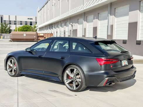 Used 2023 Audi RS 6 w/ Carbon Optic Package image 4