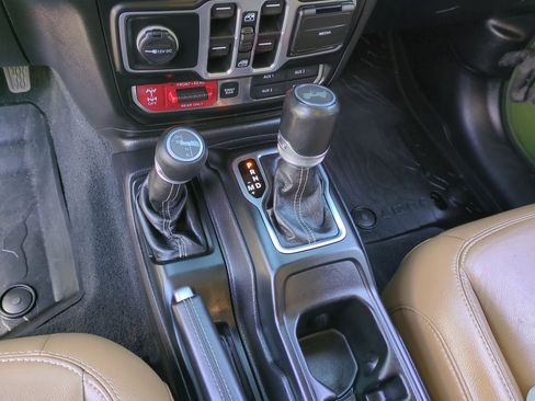 Used 2020 Jeep Wrangler Unlimited Rubicon image 16