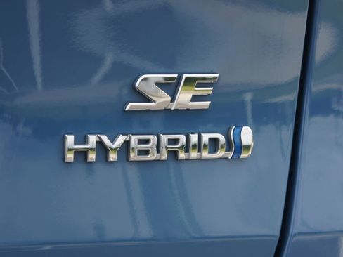 Used 2024 Toyota RAV4 SE AWD/4WD image 19