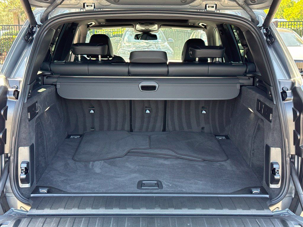 Used 2026 BMW X5 sDrive40i w/ Parking Assistance Package RWD image 15