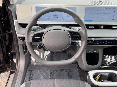 Certified 2024 Hyundai Ioniq 5 SEL AWD/4WD image 13