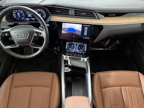 Used 2024 Audi Q8 e-tron Premium AWD/4WD image 12